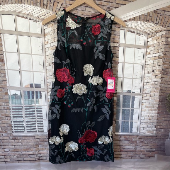 Vince Camuto Mesh Floral Dress - Picture 10 of 13